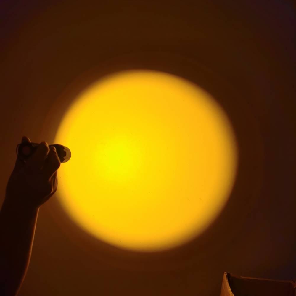 Telescopic Zoom Orange lamp LE - Outdoor Adventure Inc 评论和价格
